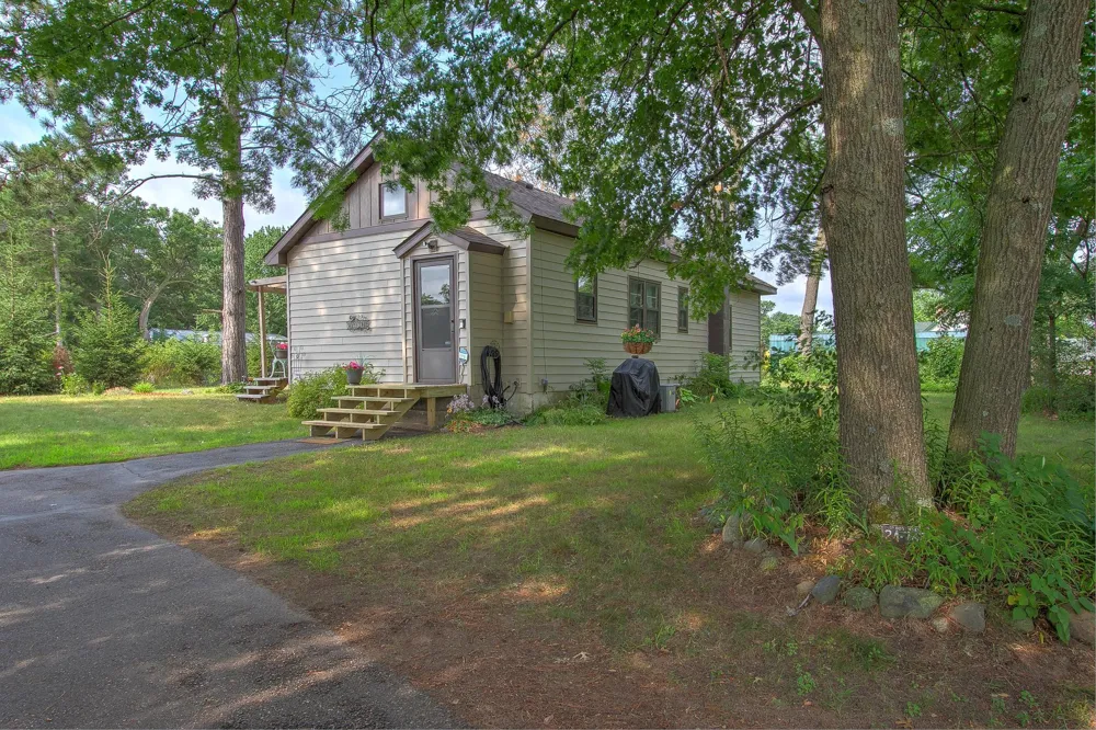 2815 269th Avenue NE Isanti, MN 55040