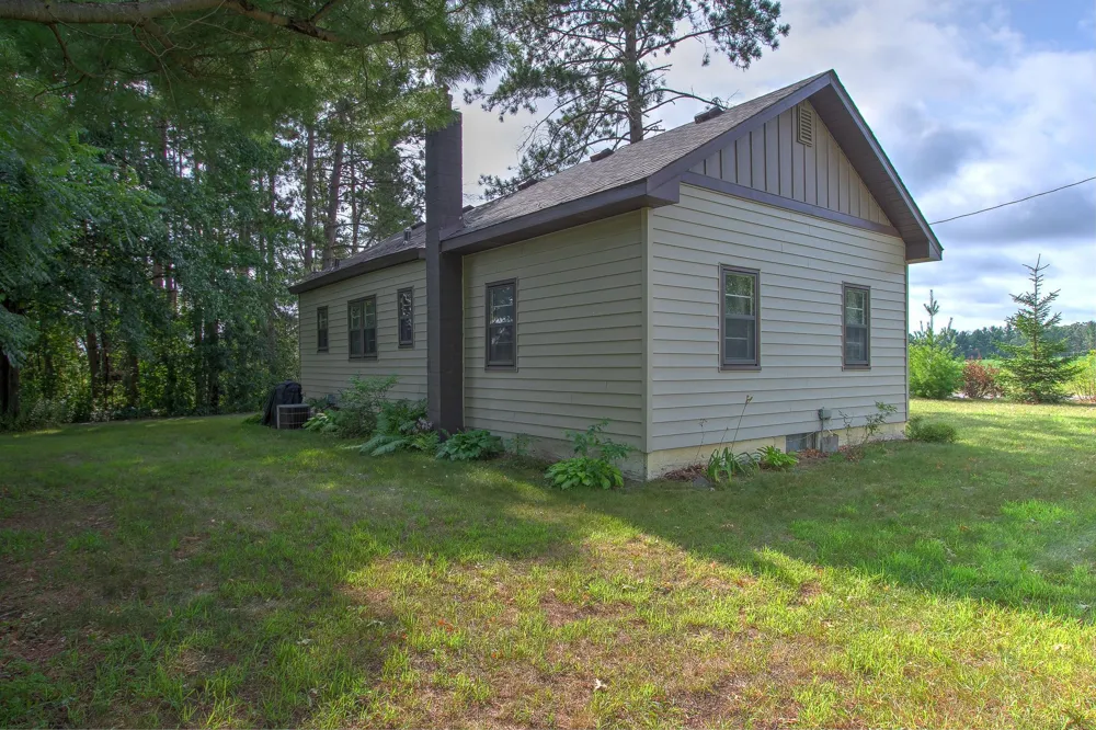 2815 269th Avenue NE Isanti, MN 55040