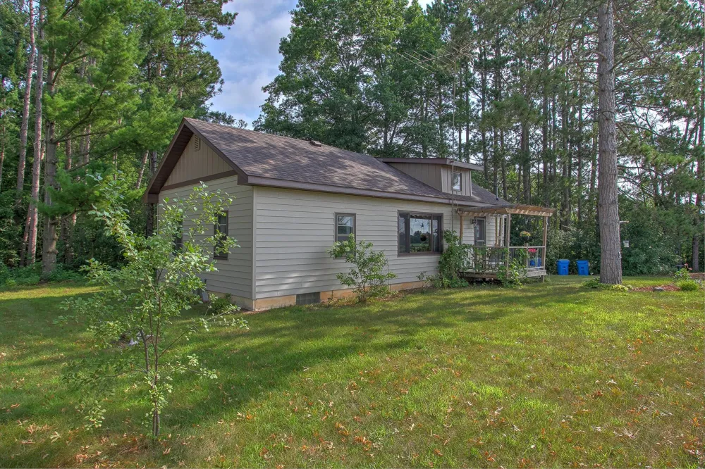2815 269th Avenue NE Isanti, MN 55040