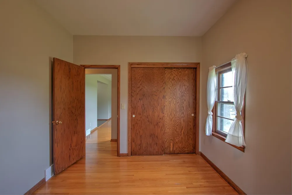2815 269th Avenue NE Isanti, MN 55040