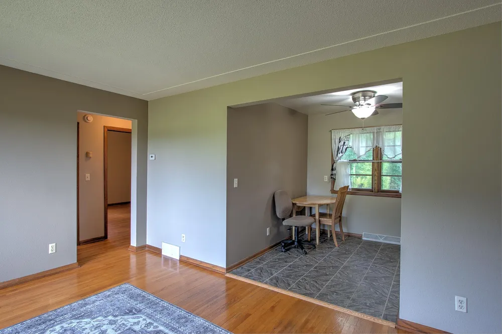 2815 269th Avenue NE Isanti, MN 55040