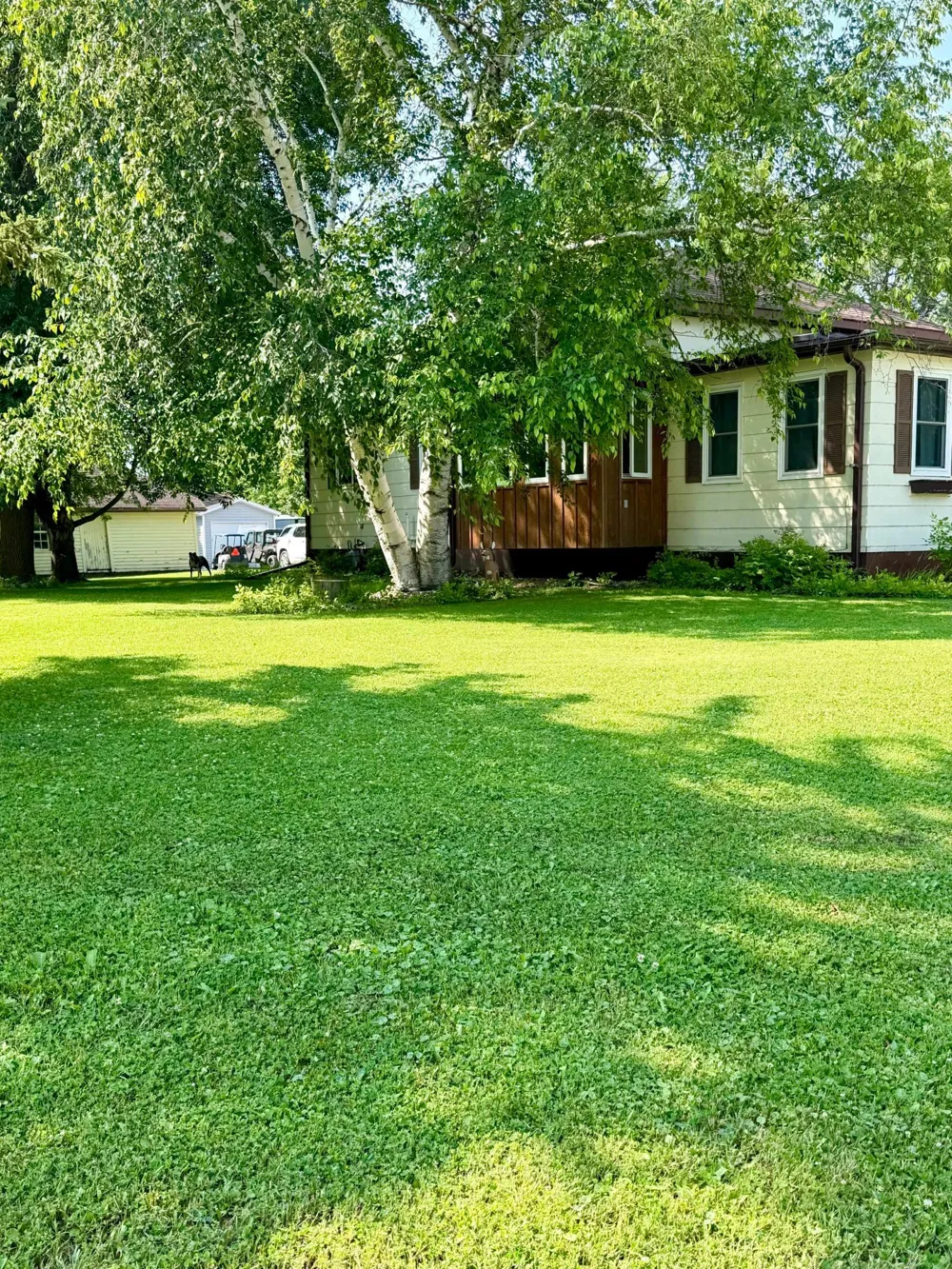 318 2nd Street SE Hallock, MN 56728