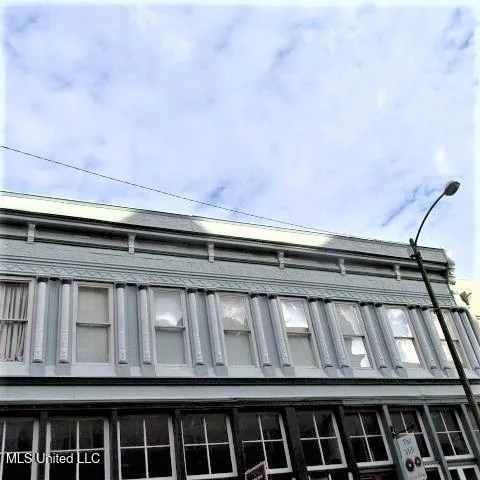 105 Pearl Street