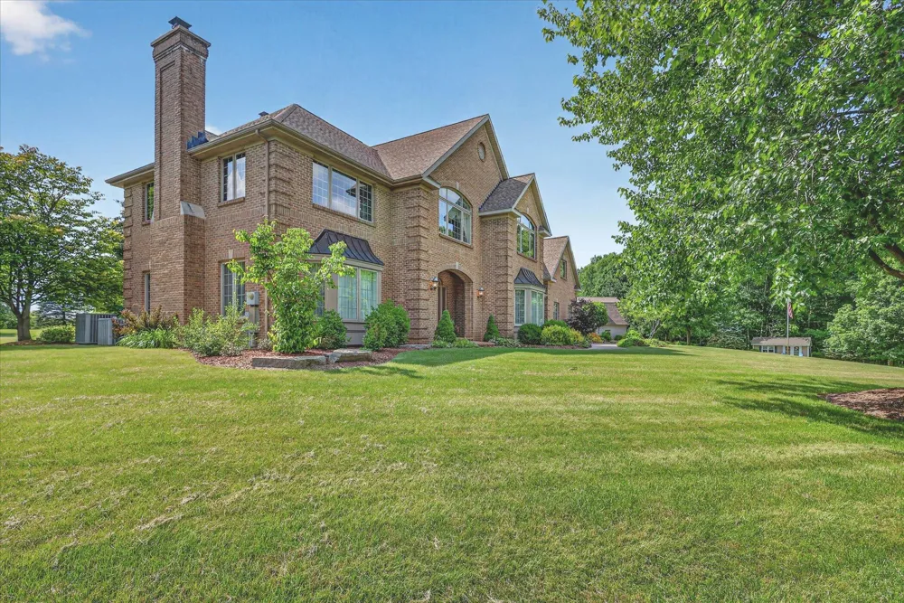 9425 Ravine Ridge Drive SE Caledonia, MI 49316