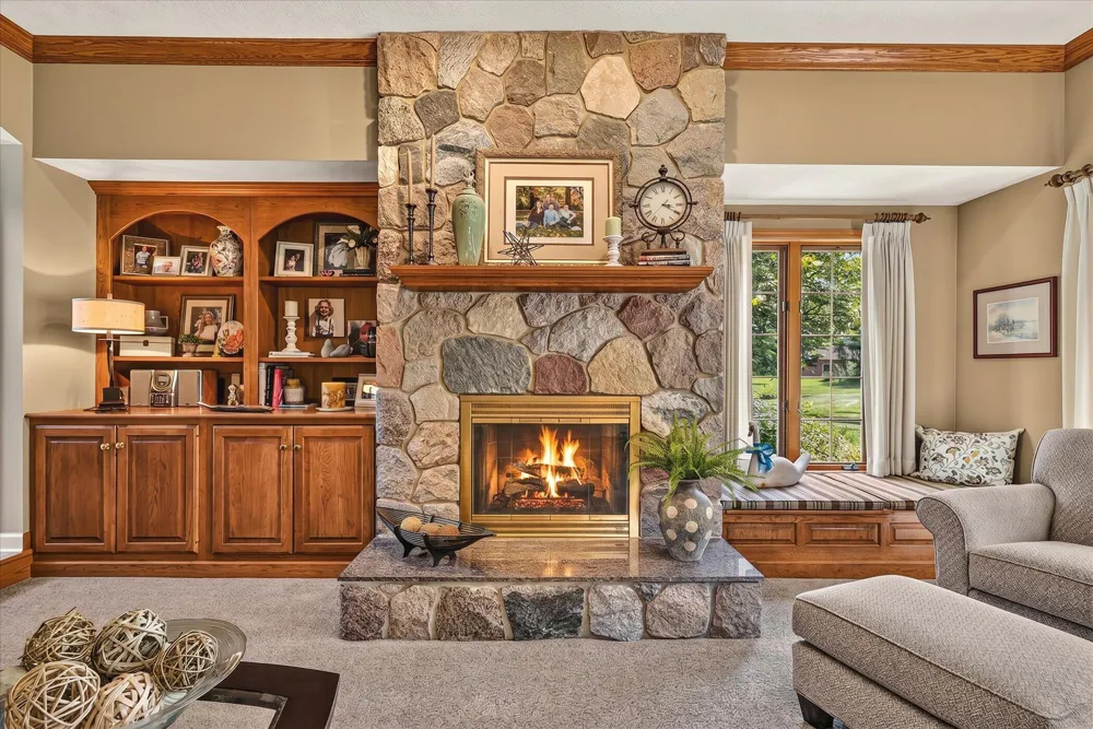 9425 Ravine Ridge Drive SE Caledonia, MI 49316