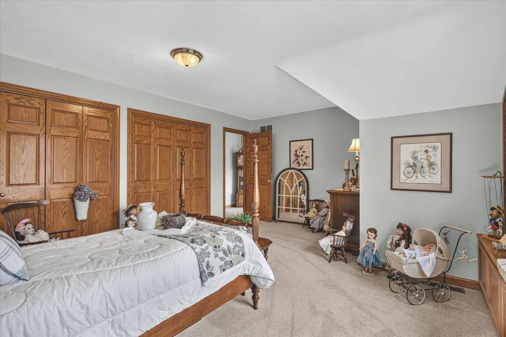 9425 Ravine Ridge Drive SE Caledonia, MI 49316