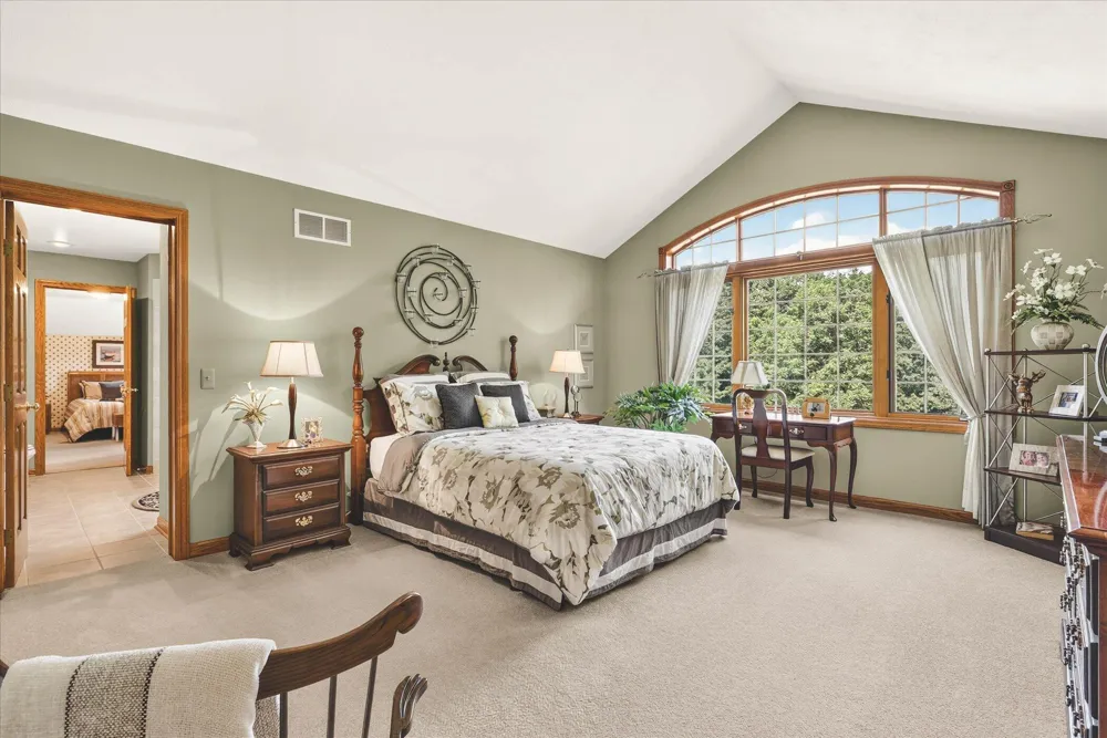 9425 Ravine Ridge Drive SE Caledonia, MI 49316