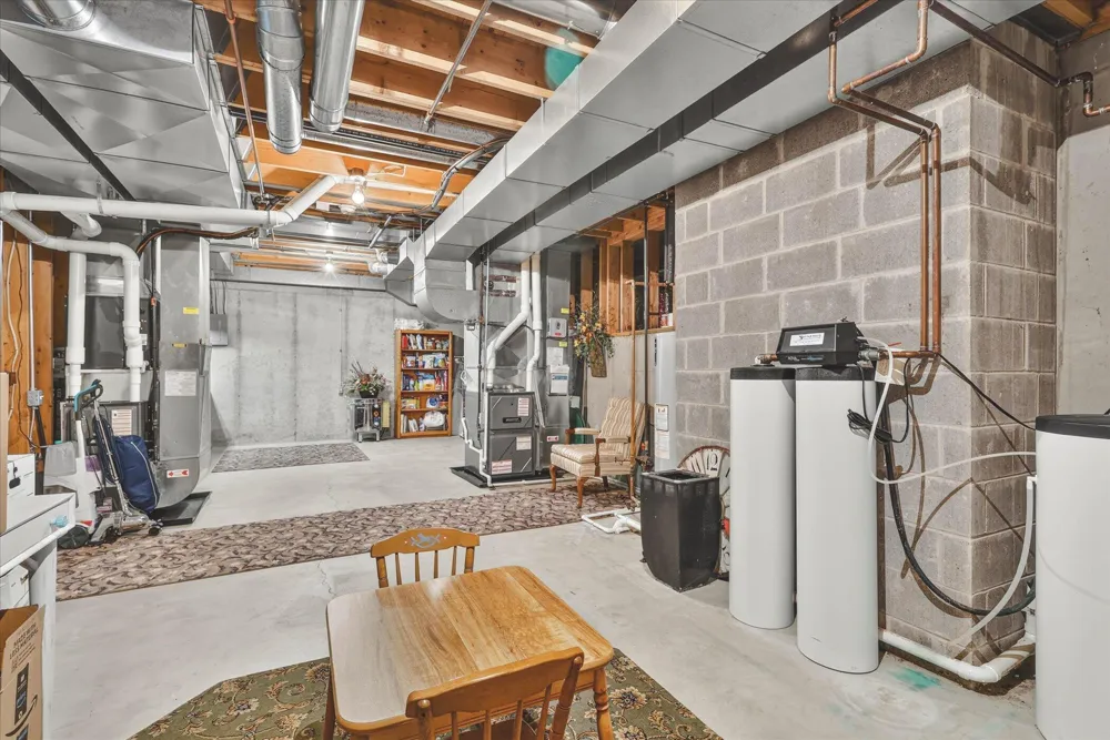 9425 Ravine Ridge Drive SE Caledonia, MI 49316