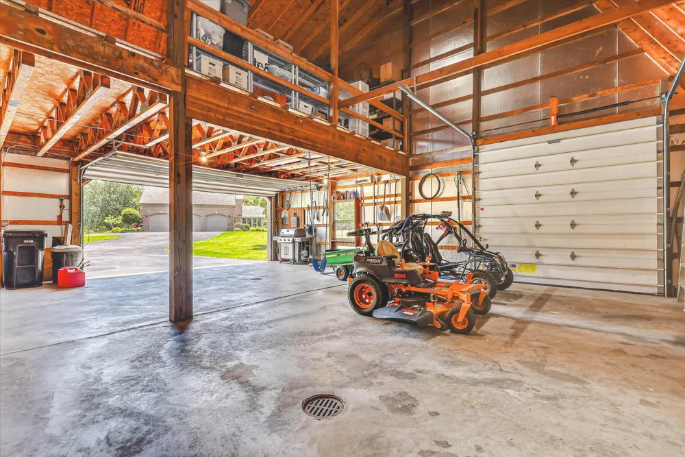 9425 Ravine Ridge Drive SE Caledonia, MI 49316