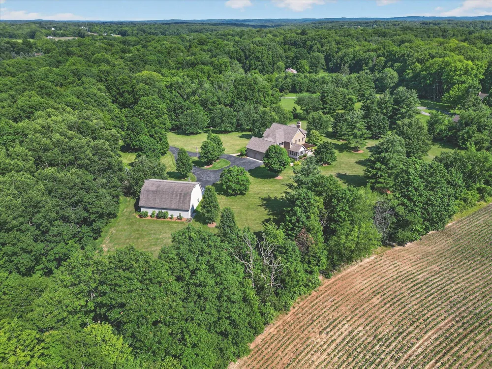 9425 Ravine Ridge Drive SE Caledonia, MI 49316