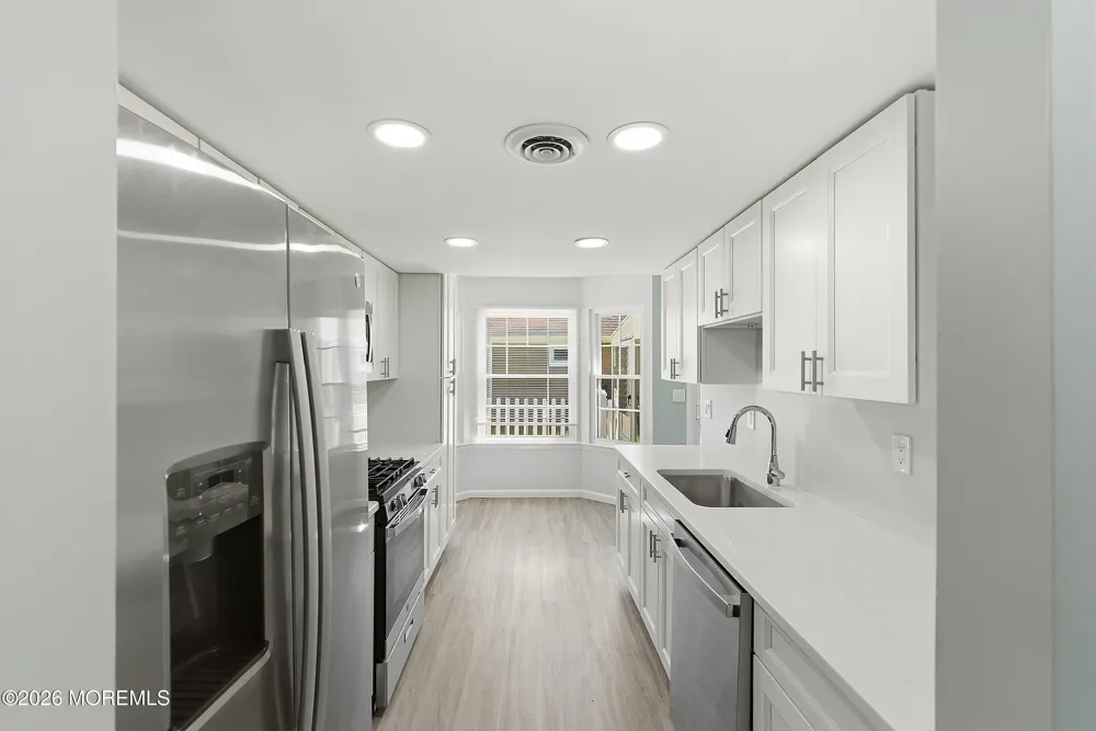 13 Abbey Court Forked River, NJ 08731