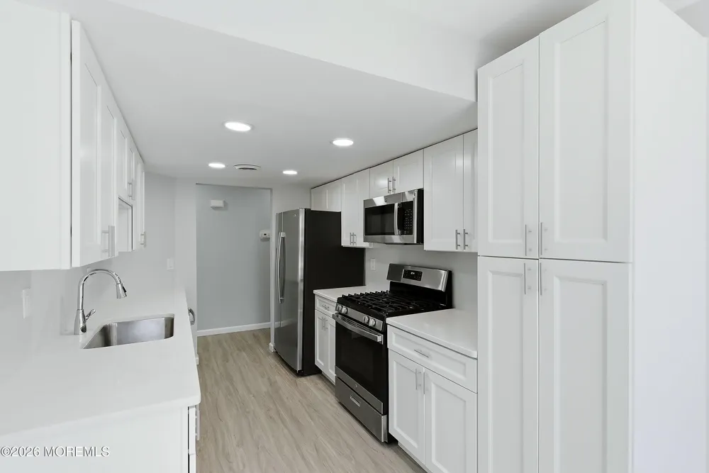 13 Abbey Court Forked River, NJ 08731