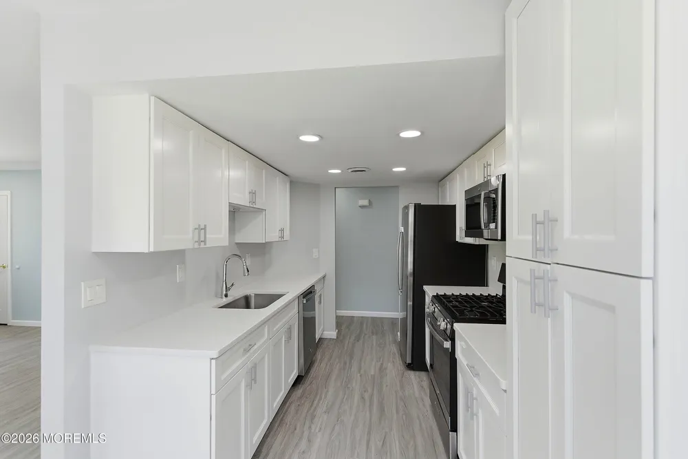 13 Abbey Court Forked River, NJ 08731
