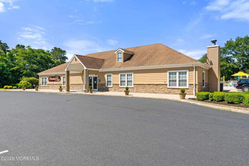 13 Abbey Court Forked River, NJ 08731