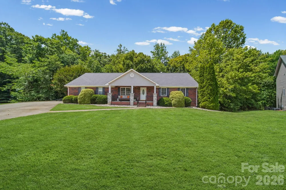 2013 Silvertip Court Belmont, NC 28012
