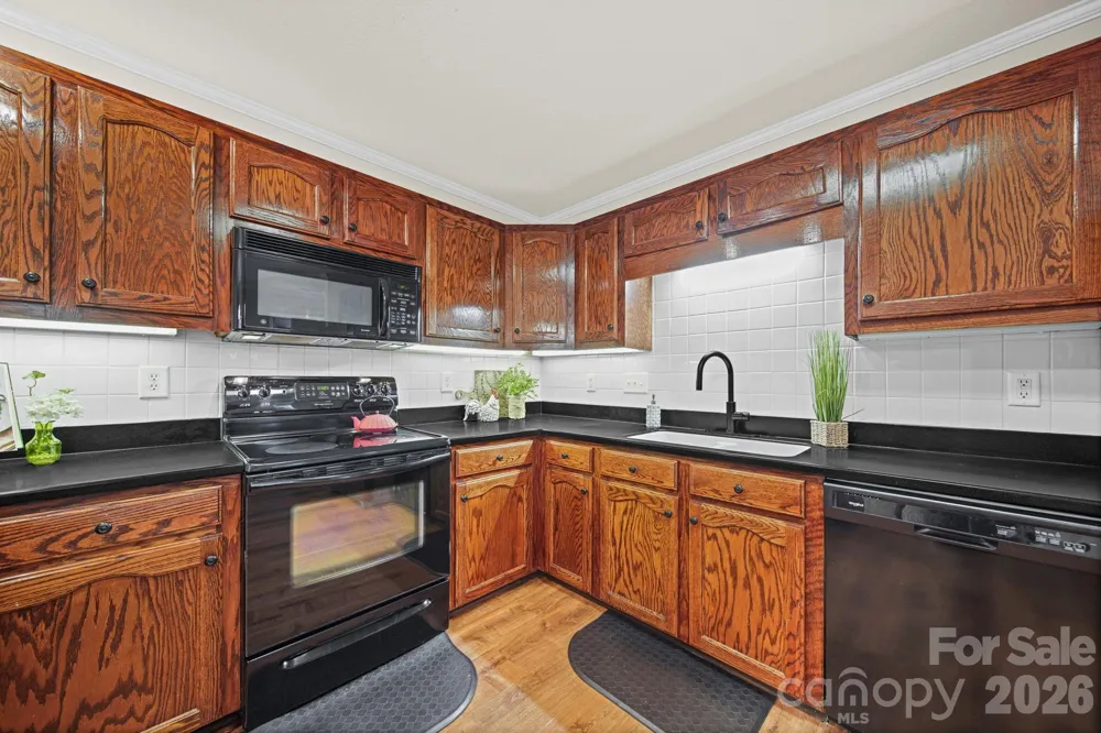 2013 Silvertip Court Belmont, NC 28012