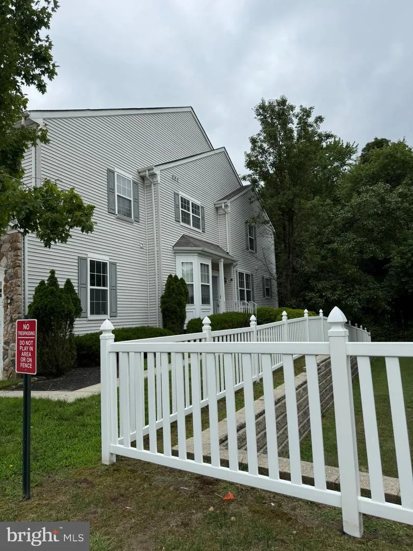 47 ROSS WAY Marlton, NJ 08053