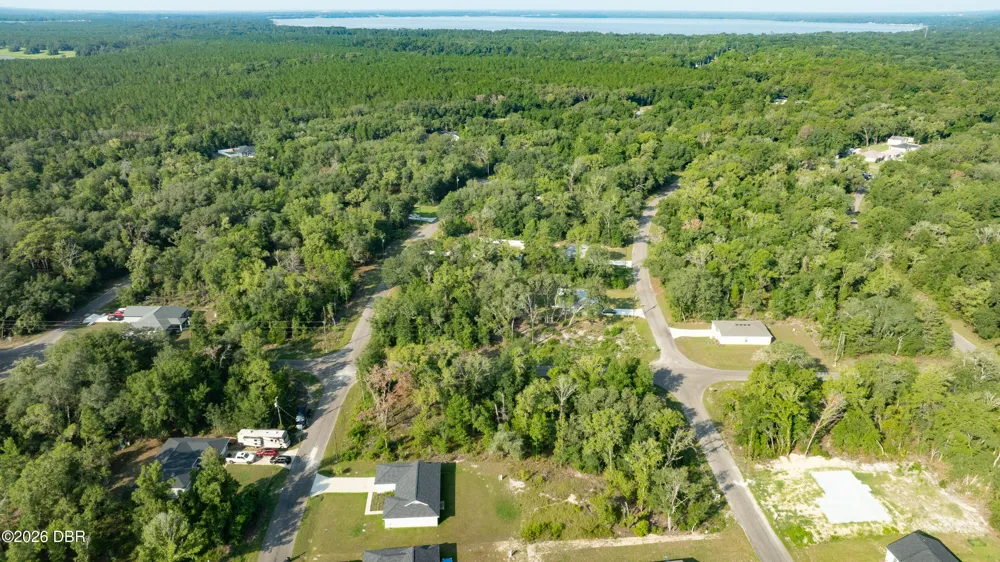 48 Fisher Lane Course Ocklawaha, FL 32179
