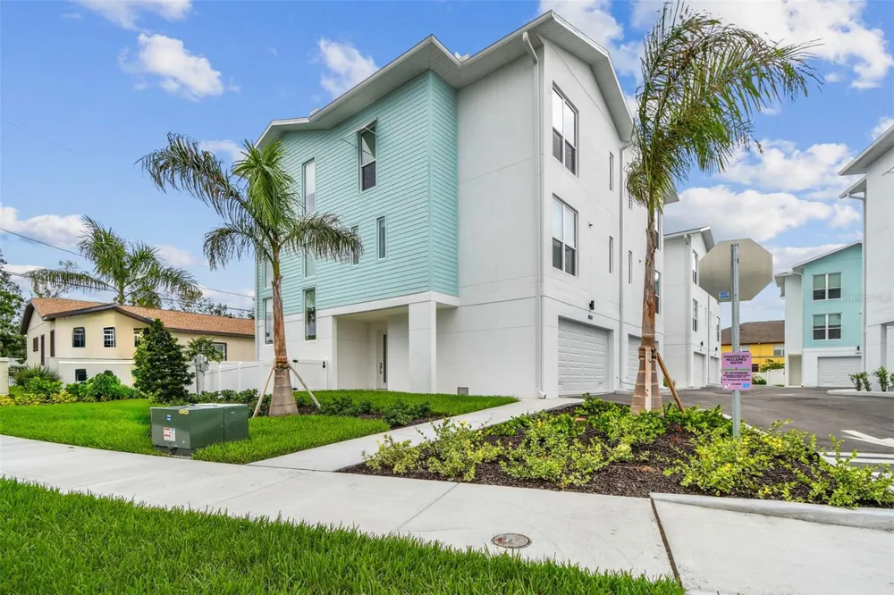 3826 POMPANO DRIVE SE St Petersburg, FL 33705