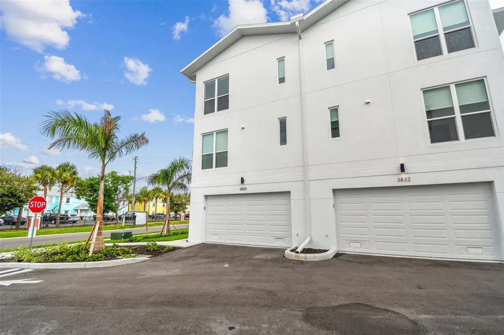 3826 POMPANO DRIVE SE St Petersburg, FL 33705
