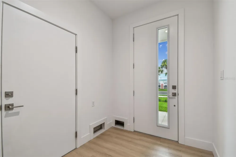 3826 POMPANO DRIVE SE St Petersburg, FL 33705