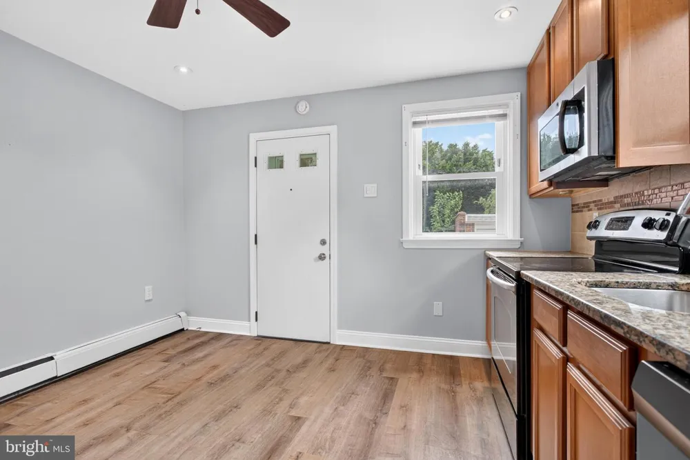 919 HARTEL AVENUE Philadelphia, PA 19111
