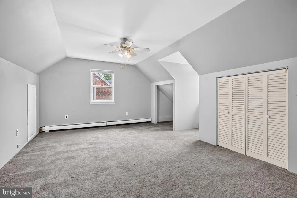 919 HARTEL AVENUE Philadelphia, PA 19111