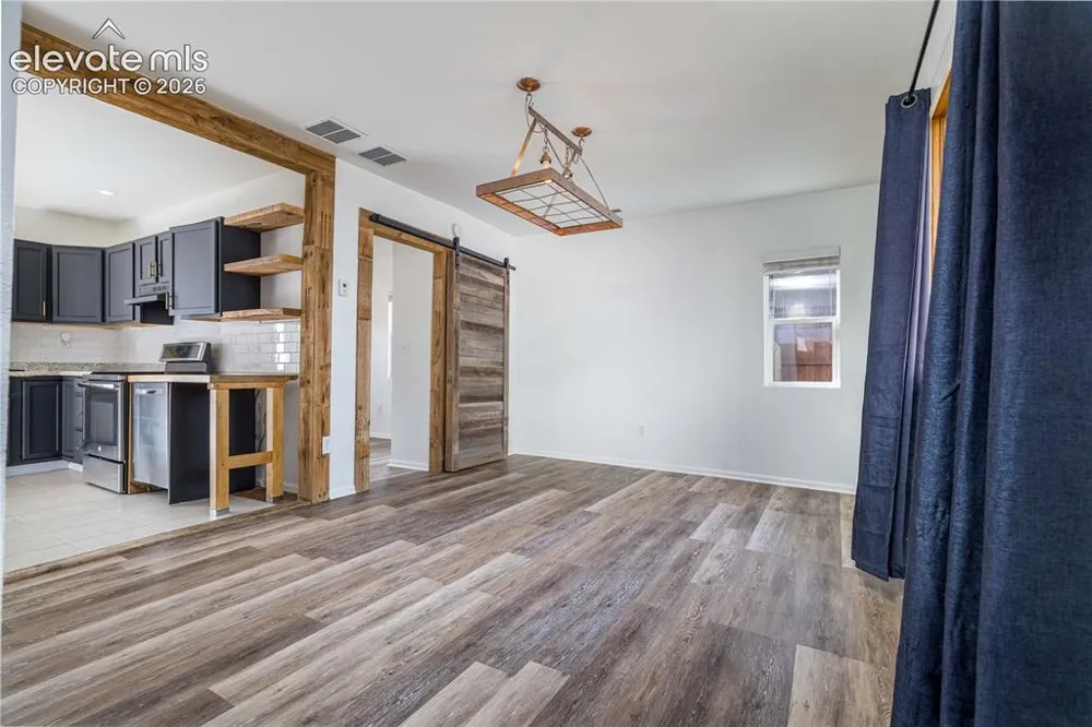 207 Hancock Avenue Colorado Springs, CO 80903