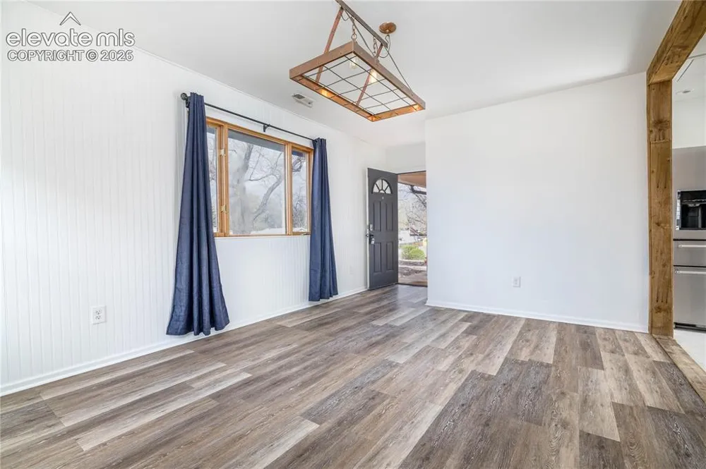 207 Hancock Avenue Colorado Springs, CO 80903