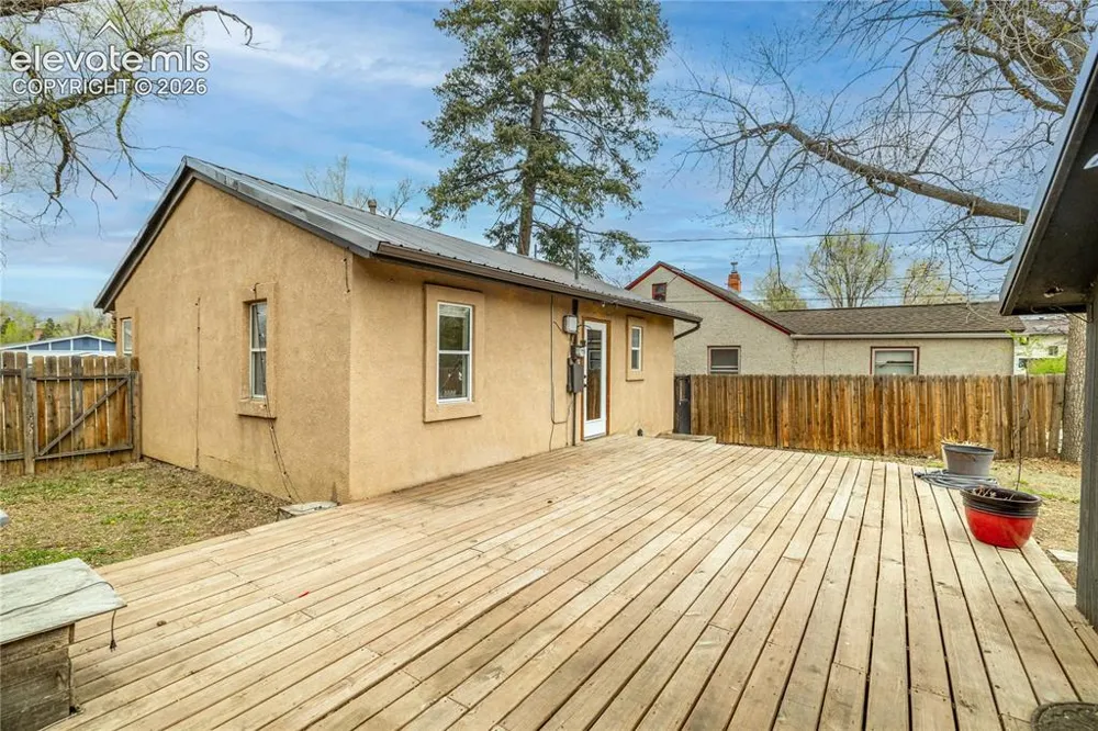 207 Hancock Avenue Colorado Springs, CO 80903