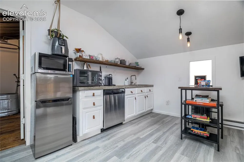 207 Hancock Avenue Colorado Springs, CO 80903