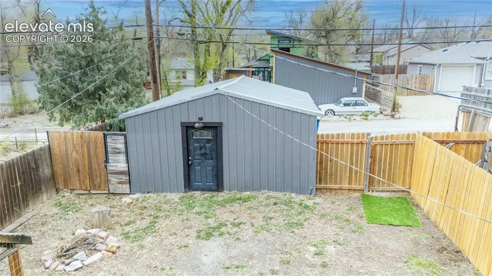 207 Hancock Avenue Colorado Springs, CO 80903