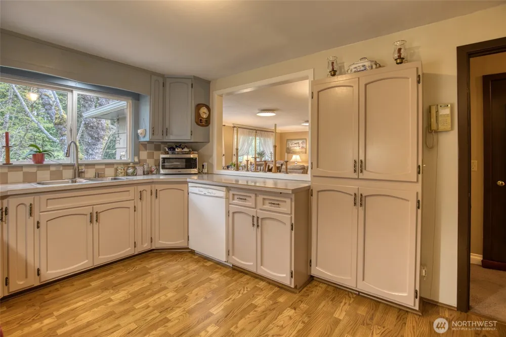 98 W Wishkah Aberdeen, WA 98520