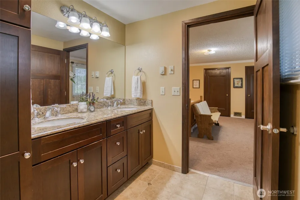 98 W Wishkah Aberdeen, WA 98520