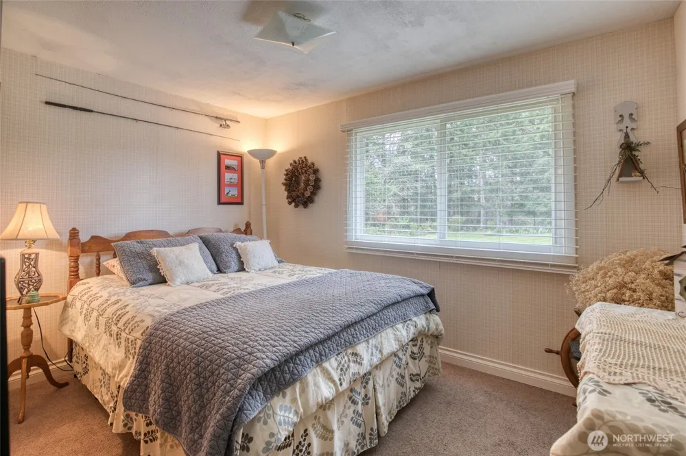 98 W Wishkah Aberdeen, WA 98520