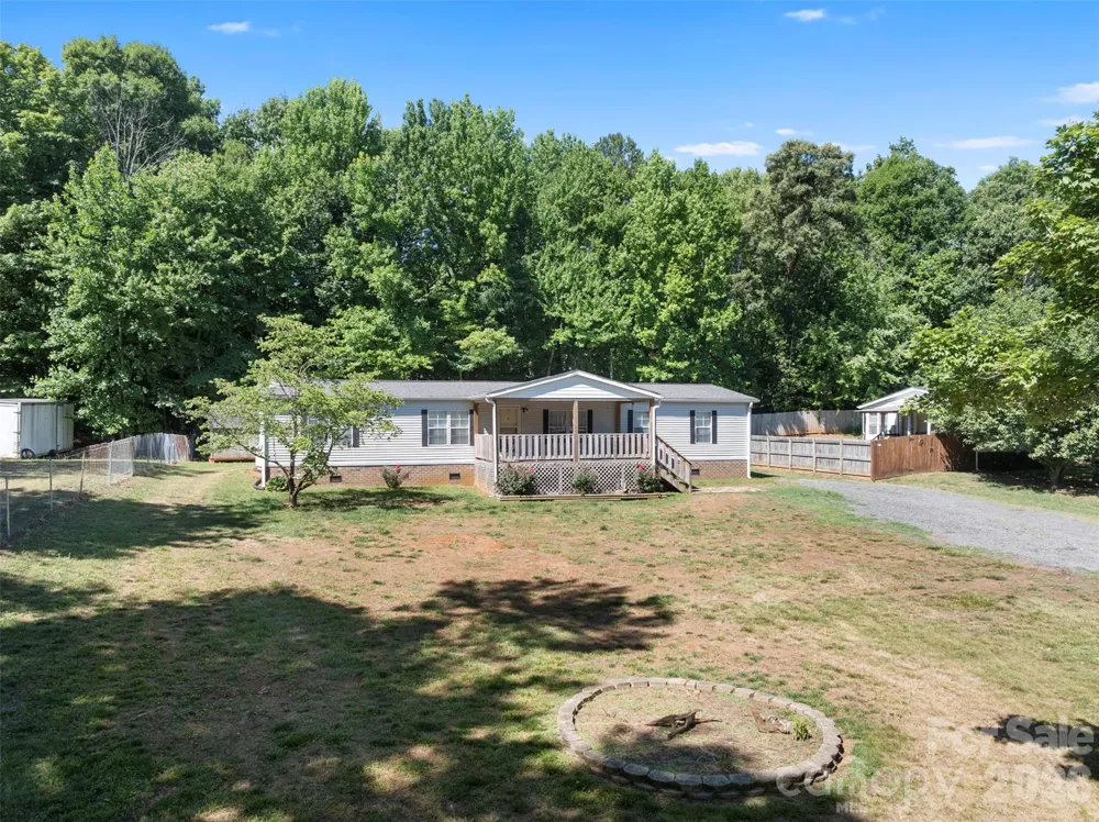 199 Sable Lane Thomasville, NC 27360