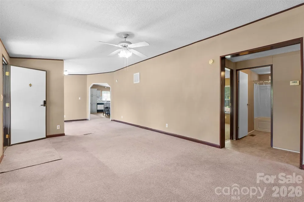 199 Sable Lane Thomasville, NC 27360