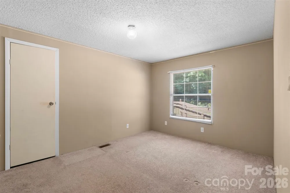 199 Sable Lane Thomasville, NC 27360