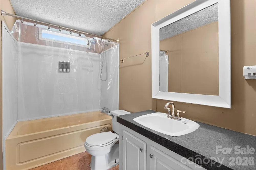 199 Sable Lane Thomasville, NC 27360