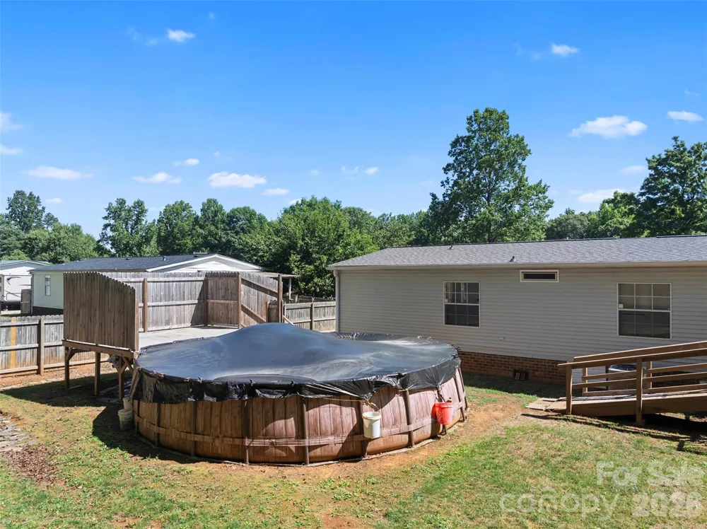 199 Sable Lane Thomasville, NC 27360