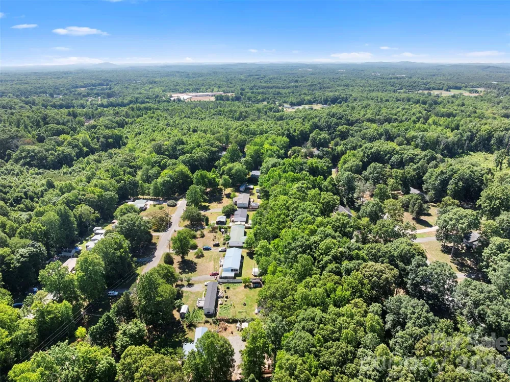 199 Sable Lane Thomasville, NC 27360