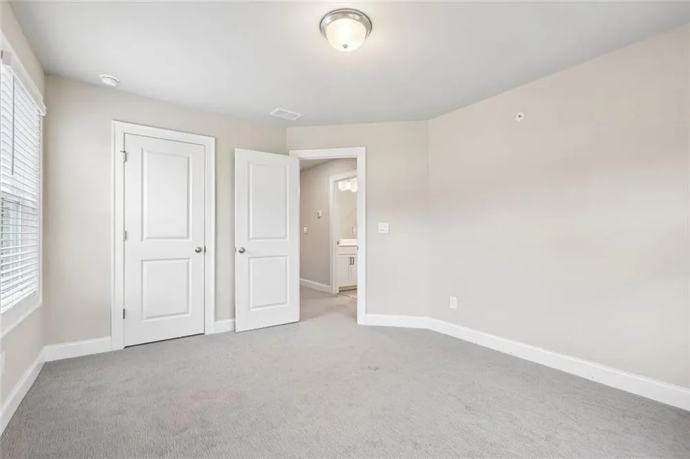 1037 Knoxboro Lane Woodstock, GA 30188