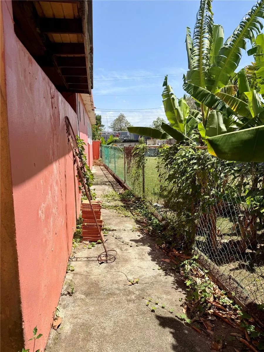 Address Not Shown Toa Baja, PR 00949