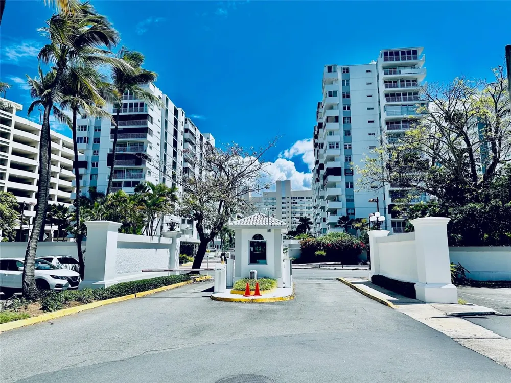 6400 ISLA VERDE AVENUE #12J Carolina, PR 00979