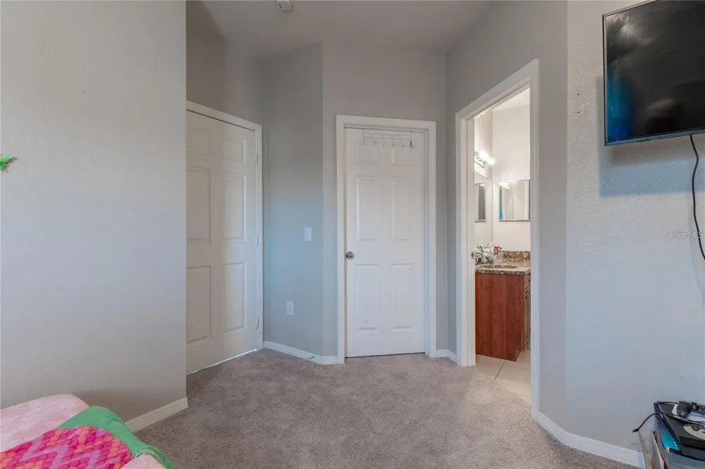 3583 CONROY ROAD #1135 Orlando, FL 32839