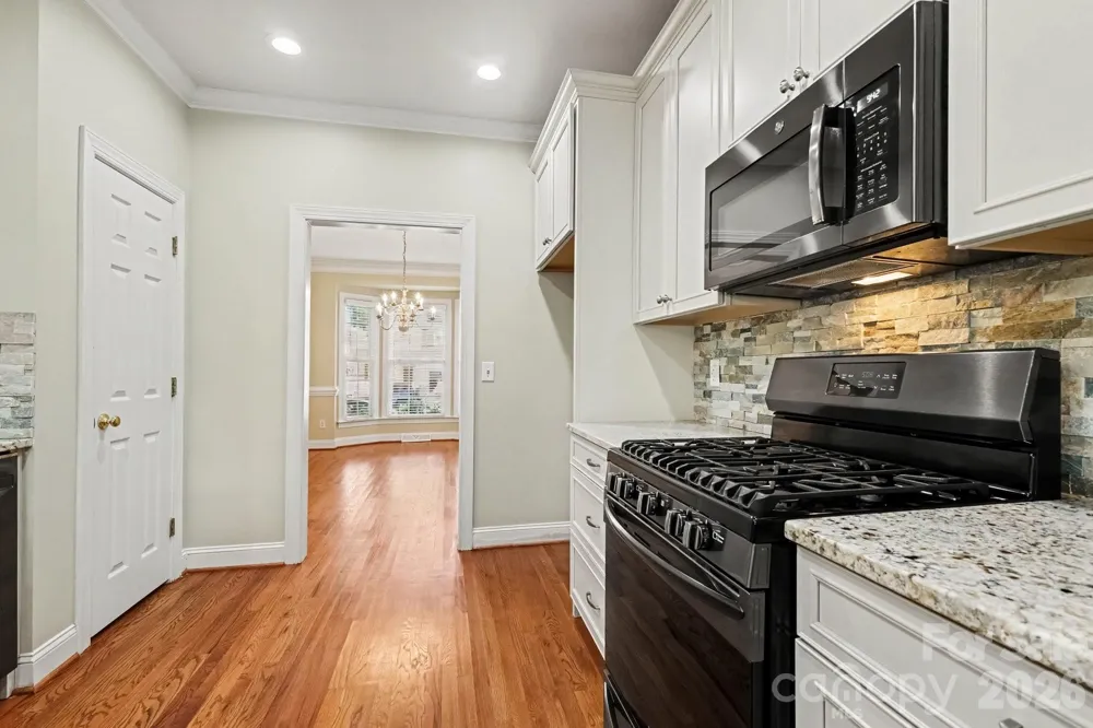4003 Country Oaks Drive Waxhaw, NC 28173