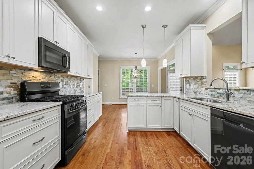 4003 Country Oaks Drive Waxhaw, NC 28173