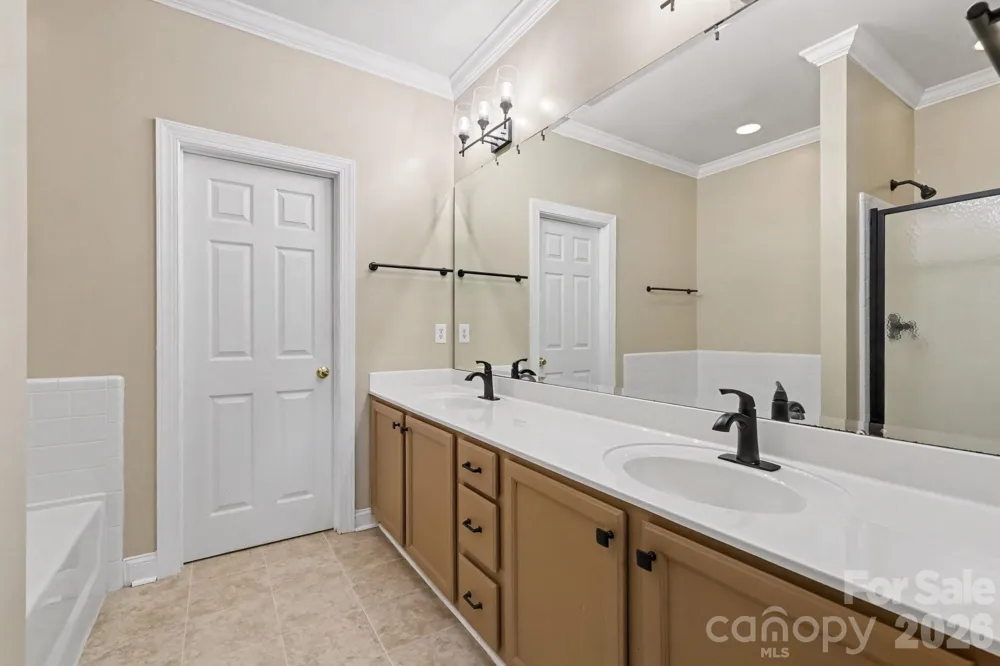 4003 Country Oaks Drive Waxhaw, NC 28173