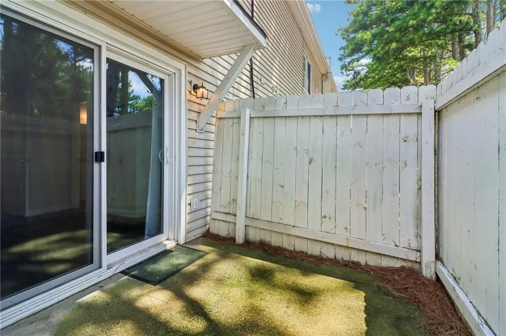 1605 Homestead Trail Alpharetta, GA 30004