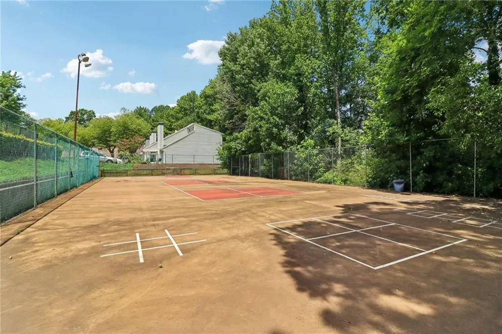 1605 Homestead Trail Alpharetta, GA 30004
